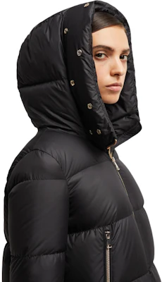 (Women) Moncler Laichefur Short Puffer Jacket with Fur Collar - Black. J20931A0017454AQE999 Sizing (Women) Moncler Laichefur Short Puffer Jacket with Fur Collar - Black. J20931A0017454AQE999