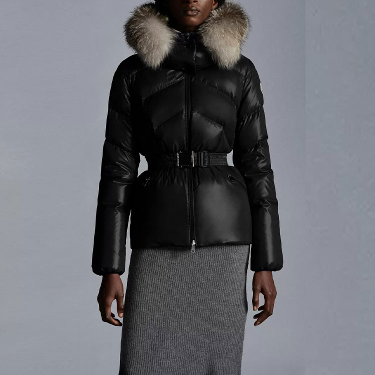 (Women) Moncler Laitue  Black Down Jacket with Fur Trim. G20931A0010168950999 圖 4