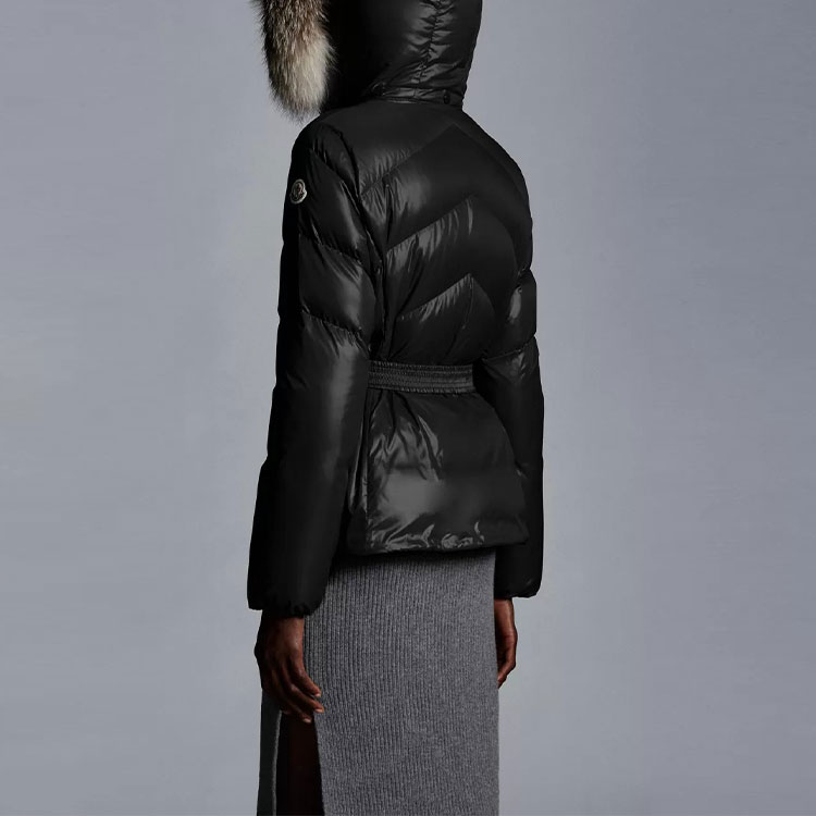 (Women) Moncler Laitue  Black Down Jacket with Fur Trim. G20931A0010168950999 圖 5