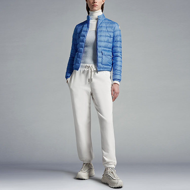 (Women) Moncler Lans  Short Puffer Jacket Blue Solid Color with Logo Patch I10931A101005304871D 圖 3