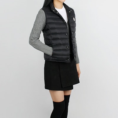 (W) 몽클레어 리안 블랙 로고 패치 다운 베스트 1A1020053048999 Details for (W) 몽클레어 리안 블랙 로고 패치 다운 베스트 1A1020053048999