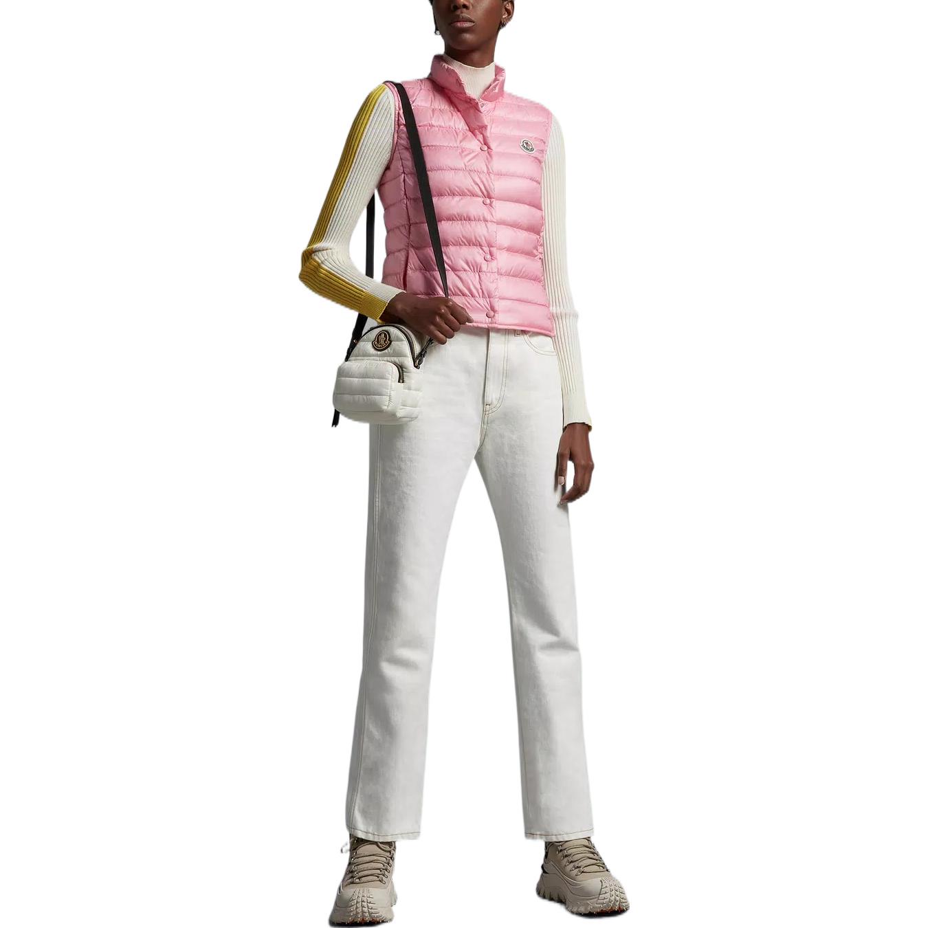 Lookbook (W) 몽클레르 리안 SS23 핑크 스탠드 칼라 슬리브리스 패딩 베스트. I10931A1020053048538