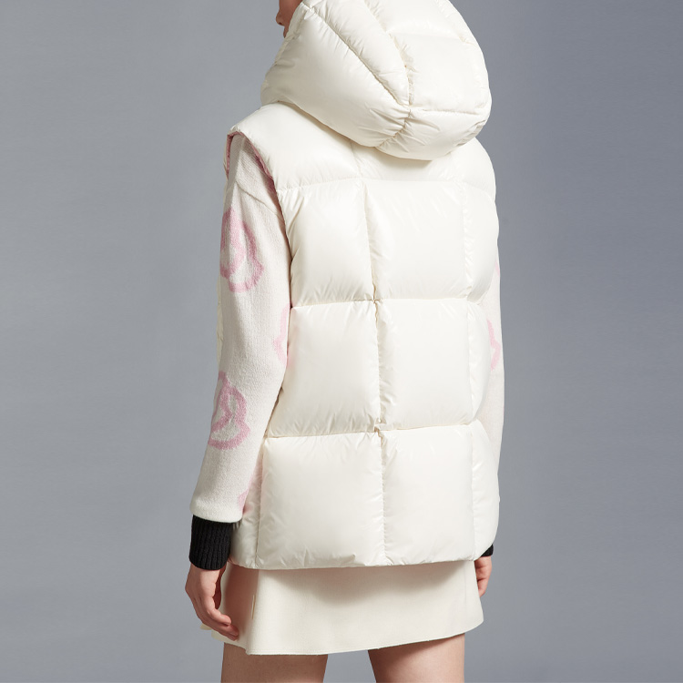 Shop (W) Moncler Luzule Jaket Pendek Putih dengan Logo. I20931A0010268950034