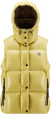 (W) 蒙克莱黄光短款羽绒背心带毛毡标志 H20931A0006468950110 Order (W) 蒙克莱黄光短款羽绒背心带毛毡标志 H20931A0006468950110