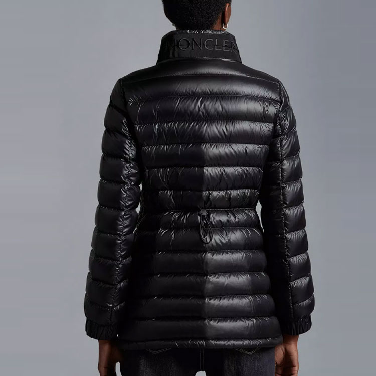 Purchase (W) Moncler MADINE Jaket Puffer Hitam dengan Logo dan Desain Ritsleting. I10931A00008595ZZ999