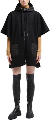 (W) Moncler Mantella Capa con Capucha Cremallera Negra. J20933G000030U261999 Lookbook (W) Moncler Mantella Capa con Capucha Cremallera Negra. J20933G000030U261999
