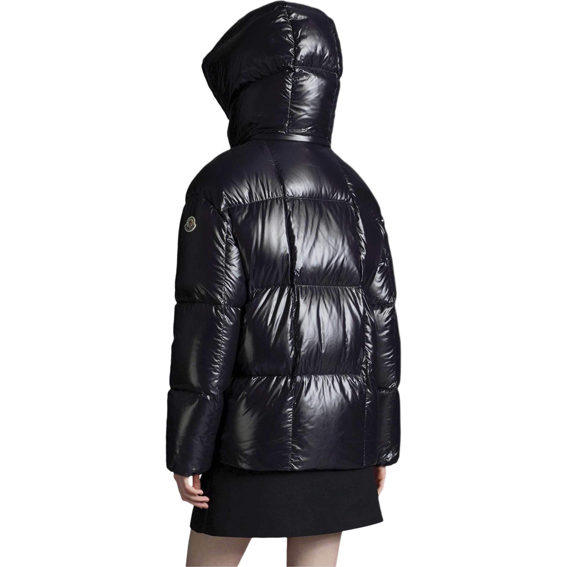 Shop (W) モンクレール パラナ FW24 ナイロン グロッシー ロゴ ジップ フード付きダウンジャケット ブラック レディース J20931A0010368950999