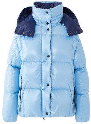 (W) Chaqueta Corta Acolchada Moncler Parana Azul Polvo Edición Temporada de Esquí. I20931A0010368950713 Lookbook (W) Chaqueta Corta Acolchada Moncler Parana Azul Polvo Edición Temporada de Esquí. I20931A0010368950713