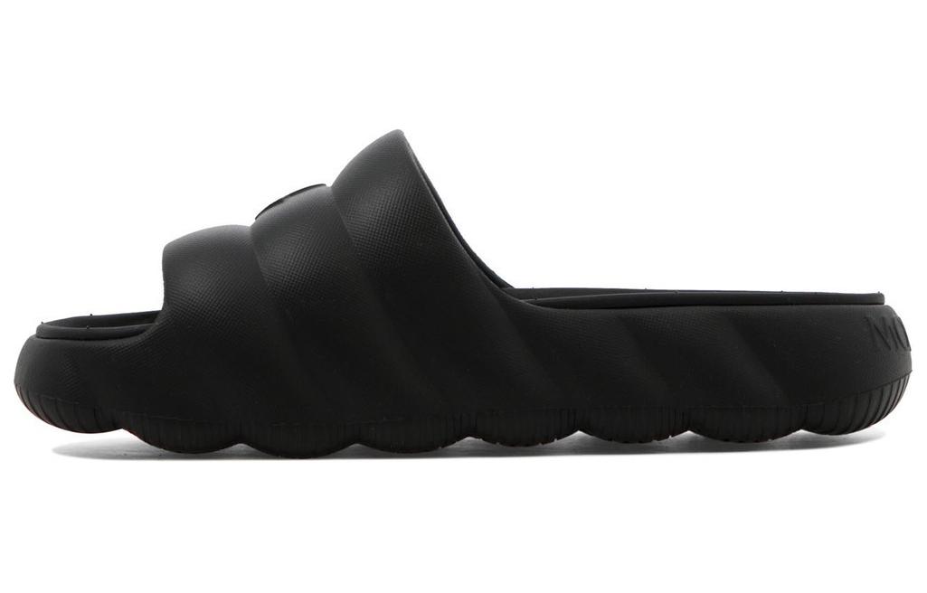 (W) Moncler Slide 'Black Fashion'