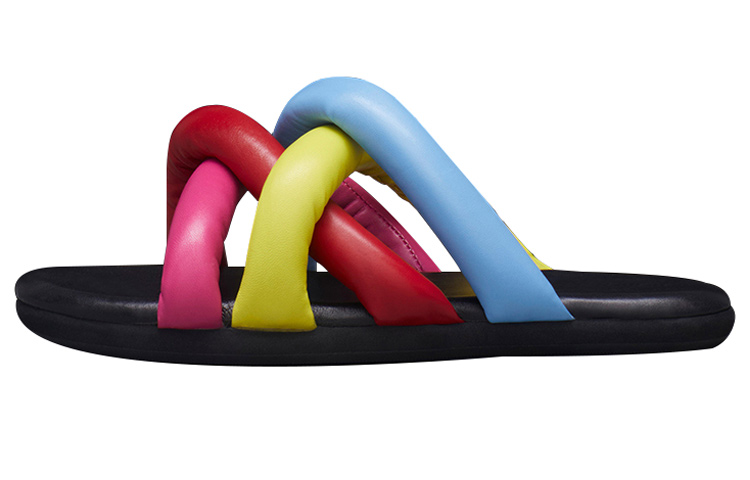 (W) Moncler Slide 'Black Leather Fashion'