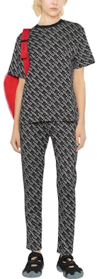 (Women) Moncler SS22 Black Logo Print Straight-Leg Casual Pants. H20938H00019899TE Lookbook (Women) Moncler SS22 Black Logo Print Straight-Leg Casual Pants. H20938H00019899TE