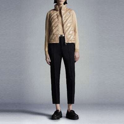 (Women) Moncler SS22 Black Solid Straight-Fit Casual Pants. H10932A00009595U3999 Lookbook (Women) Moncler SS22 Black Solid Straight-Fit Casual Pants. H10932A00009595U3999