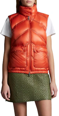 (W) Moncler 2022春夏光澤橙色羽絨背心 女款 H10931A00091539AQ341 Purchase (W) Moncler 2022春夏光澤橙色羽絨背心 女款 H10931A00091539AQ341