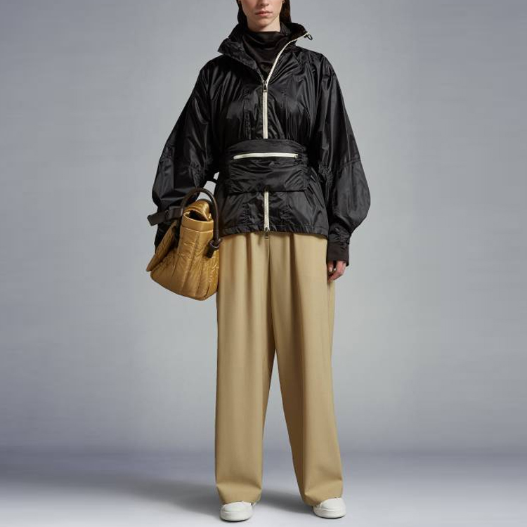 Lookbook (W) Moncler SS23 棕色寬版直筒休閒長褲 I10932A00021M2766204