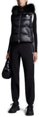 (Women) Moncler SS23 Solid Color Slim Fit Jogger Pants with Drawstring. I20938H00017899U5999 Lookbook (Women) Moncler SS23 Solid Color Slim Fit Jogger Pants with Drawstring. I20938H00017899U5999