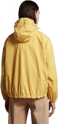 (Women) Moncler SS23 Yellow Logo Hooded Casual Jacket I10931A0011954A91142 Sizing (Women) Moncler SS23 Yellow Logo Hooded Casual Jacket I10931A0011954A91142