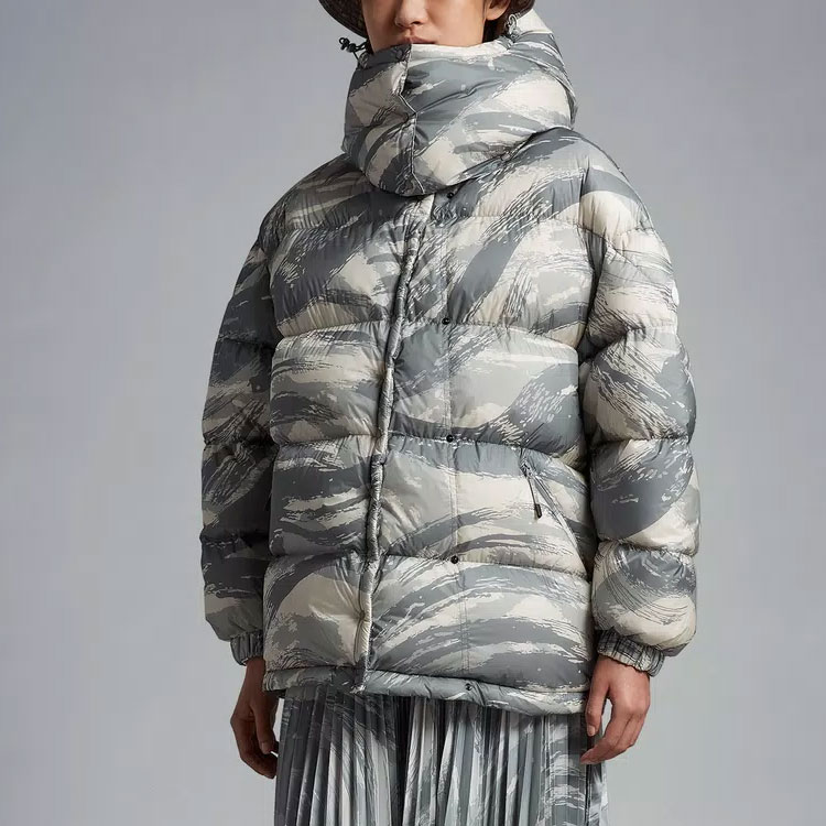 (Women) Moncler SS23 Marble Print Straight Long Sleeve Hooded Down Jacket Women Grey H209K1A00002M2561F92 圖 3