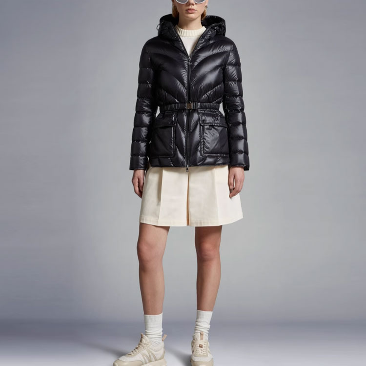 (Women) Moncler SS24 Argenno  Belted Short Down Jacket Black Long Sleeve. J10931A00068595ZZ999 圖 3