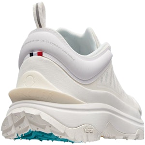 (W) 몽클레르 트레일그립 라이트 '화이트 로고' I109B4M00210M2808001 Lookbook (W) 몽클레르 트레일그립 라이트 '화이트 로고' I109B4M00210M2808001