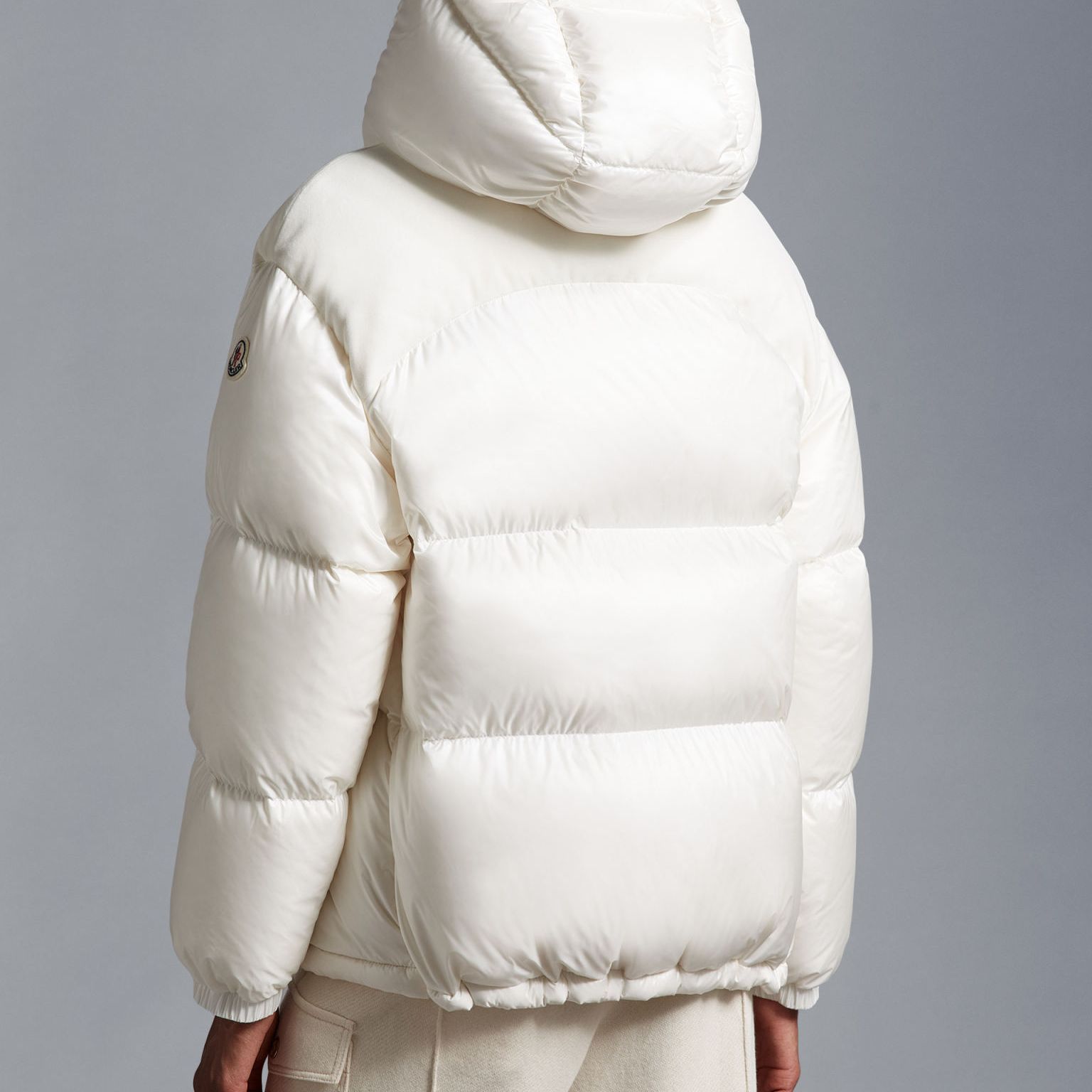(Women) Moncler White  Short Down Jacket with Detachable Adjustable Hood. I20931A00049595ZZ034 圖 4