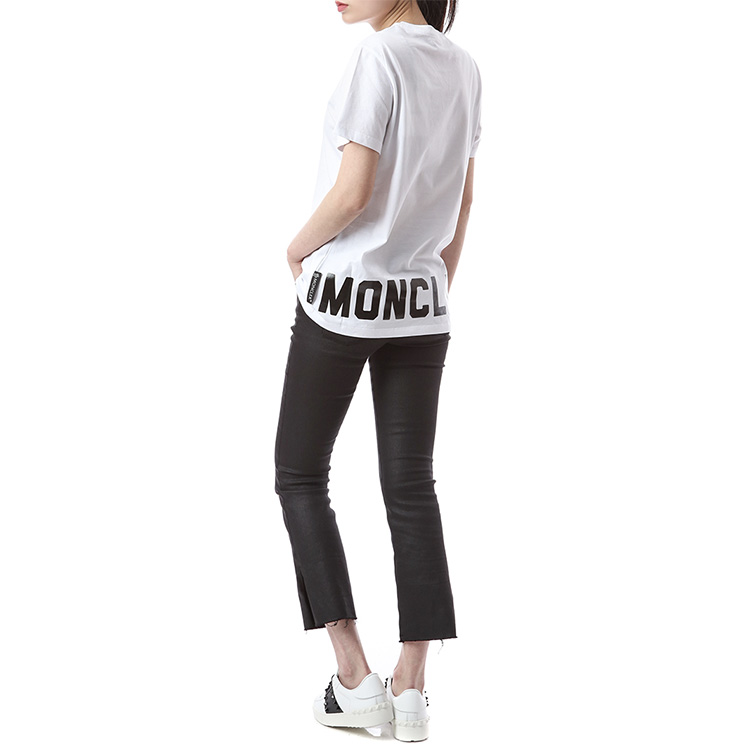 Sizing (W) Moncler Baju-T Putih dengan Cetakan Huruf di Belakang 8091650V8094001