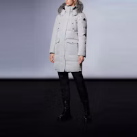 Lookbook (W) Moose Knuckles Causapcal 中長款連帽羽絨外套 淺灰色 M39LP211-217