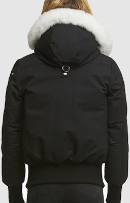 (W) Moose Knuckles Debbie 黑色冬季羽绒服经典版型。 MK2002LB-290 Shop (W) Moose Knuckles Debbie 黑色冬季羽绒服经典版型。 MK2002LB-290