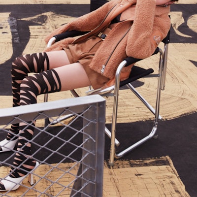 (W) Moose Knuckles FW21 Jaket Biker Truite River Shearling Caramel M31LL331-291 Lookbook (W) Moose Knuckles FW21 Jaket Biker Truite River Shearling Caramel M31LL331-291