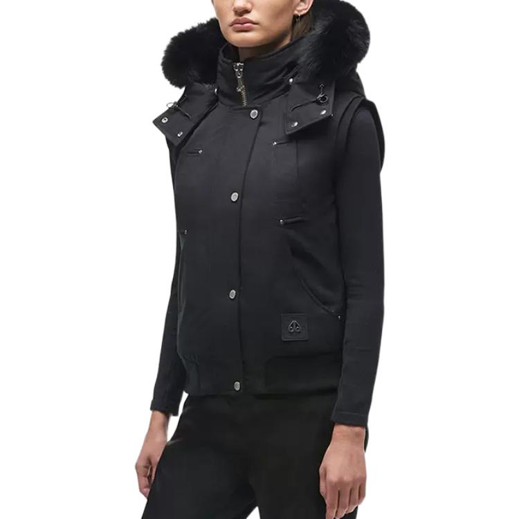 Lookbook (W) Moose Knuckles FW22 黑色连帽羽绒背心 直筒拉链设计. M32LV47708