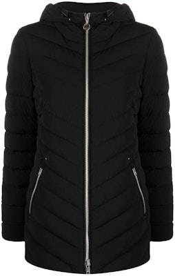 (W) Moose Knuckles FW22 Jaket Puffer Warna Polos Hitam. M32LJ115292 Order (W) Moose Knuckles FW22 Jaket Puffer Warna Polos Hitam. M32LJ115292