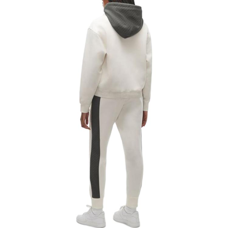 Purchase (W) Moose Knuckles SS23 Oversized Diamond Knit Pullover - Warna Plaster. M13LS642-1103