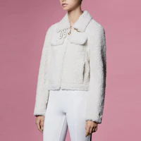 Shop (W) Moose Knuckles x Jennifer Meyer FW21 白色拉鍊外套. M31LL319JM-155