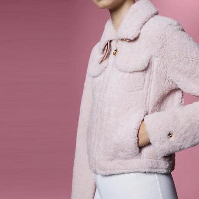 (W) Moose Knuckles x Jennifer Meyer Jaket Scissor Zip Pink Edisi FW21. M31LL319JM-102 Purchase (W) Moose Knuckles x Jennifer Meyer Jaket Scissor Zip Pink Edisi FW21. M31LL319JM-102