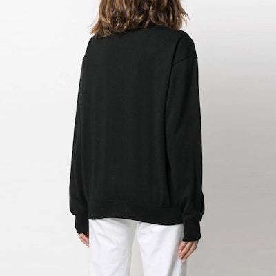 (W) 모스키노 블랙 로고와 곰 디자인 니트 풀오버 스웻셔츠. V0910-0502-1555 Shop (W) 모스키노 블랙 로고와 곰 디자인 니트 풀오버 스웻셔츠. V0910-0502-1555