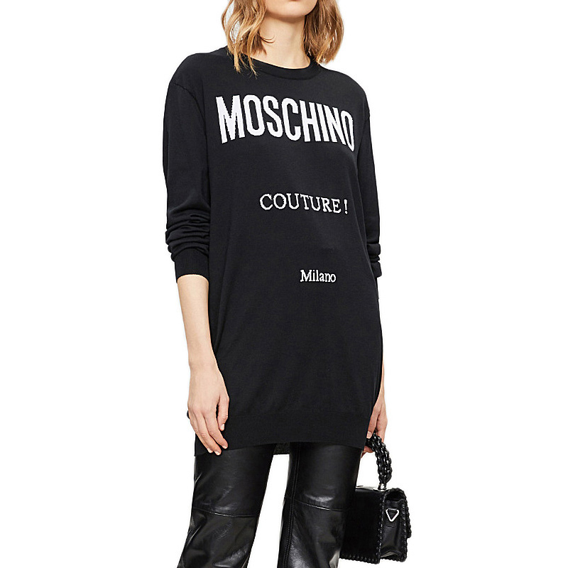 Lookbook (W) 모스키노 레터 프린트 롱 스웨트셔츠 블랙 EA0483-0504-2555