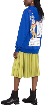 (Women) Moschino Blue Cartoon Letter Print Pullover Sweatshirt A1777-1027-1299 Shop (Women) Moschino Blue Cartoon Letter Print Pullover Sweatshirt A1777-1027-1299