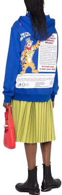 (Women) Moschino Blue Cartoon Letter Print Pullover Sweatshirt A1777-1027-1299 Purchase (Women) Moschino Blue Cartoon Letter Print Pullover Sweatshirt A1777-1027-1299