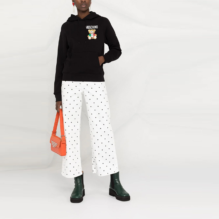 Lookbook (Women) Moschino FW21 Black Hoodie with Cartoon Bear Print MAP211A1711-0527-1555