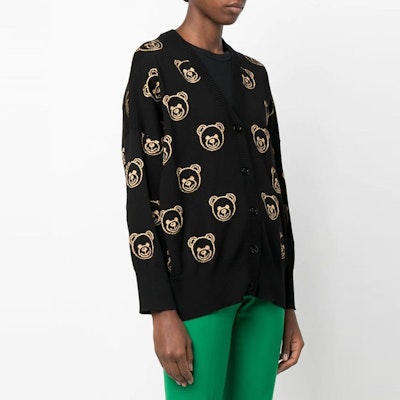 (W) 모스키노 FW22 블랙 울 니트 가디건 카툰 곰 디자인. V0924-5401-1555 Purchase (W) 모스키노 FW22 블랙 울 니트 가디건 카툰 곰 디자인. V0924-5401-1555