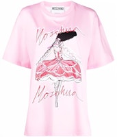 (Women) MOSCHINO SS22 Pink Printed Logo Crewneck Short Sleeve T-Shirt A0712-0540-1222 (Women) MOSCHINO SS22 Pink Printed Logo Crewneck Short Sleeve T-Shirt A0712-0540-1222