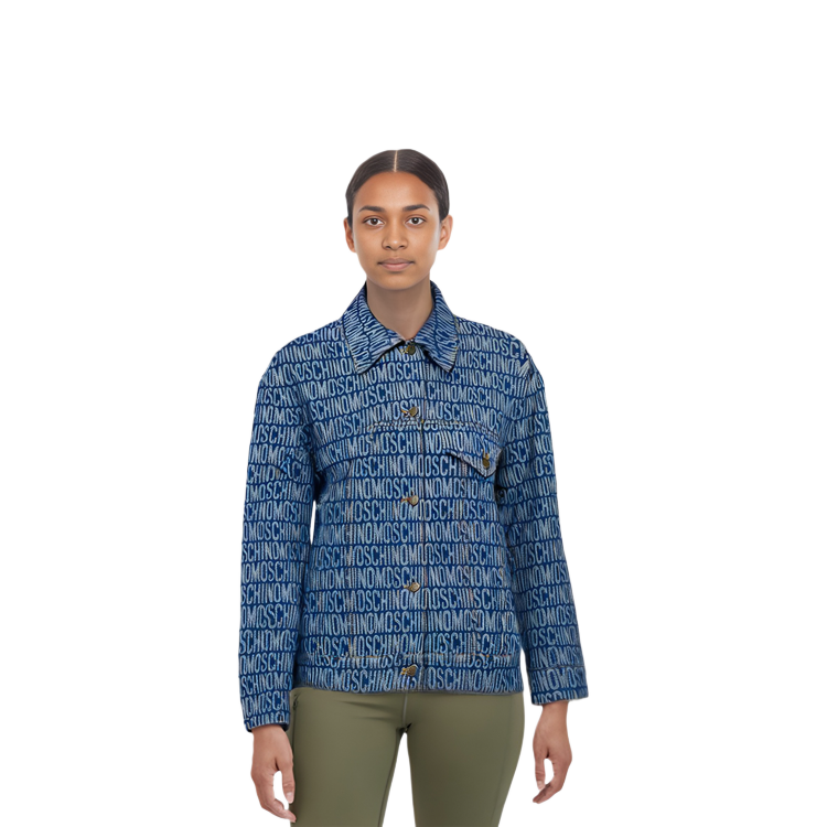 Purchase (W) MOSCHINO SS23 Jaket Denim Biru dengan Cetakan Logo Seluruh Badan A0501-2723-1299