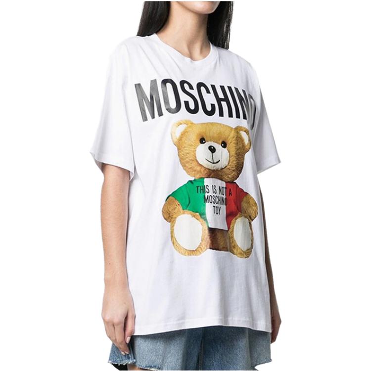 Lookbook (W) MOSCHINO SS23 白色标志印花短袖圆领T恤。 EV0708-0540-1001