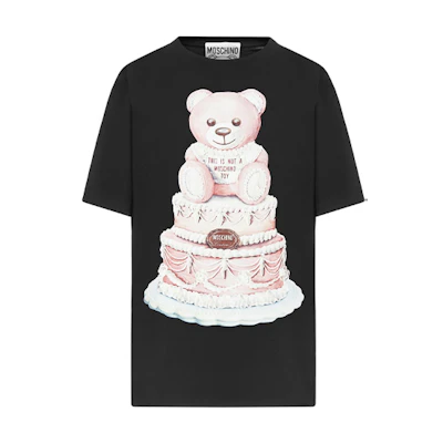 (Women) MOSCHINO Teddy Bear Cake Print Oversized T-Shirt Women’s Black Short Sleeve. V0702-54401-555