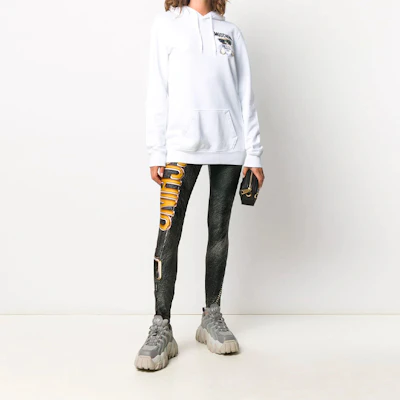 (Women) Moschino Teddy Logo Embroidered Cartoon Sweatshirt White V1709-5527-1001 Lookbook (Women) Moschino Teddy Logo Embroidered Cartoon Sweatshirt White V1709-5527-1001