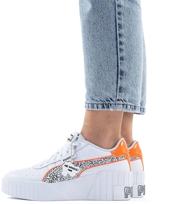 (W) 미스터 두들 x 푸마 캘리 웨지 "물결 드로잉" 374210-01 Sizing (W) 미스터 두들 x 푸마 캘리 웨지 "물결 드로잉" 374210-01