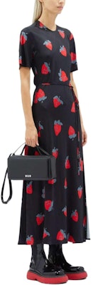 (W) Vestido Negro MSGM con Estampado de Fresas y Aberturas Laterales. 3741MDA43247667-BLACK Purchase (W) Vestido Negro MSGM con Estampado de Fresas y Aberturas Laterales. 3741MDA43247667-BLACK