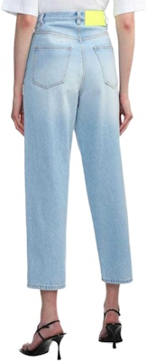 (W) MSGM Vaqueros de Mezclilla Azul Claro con Logo Bordado y Corte Medio. 3642MDP236L247480-BLUE Purchase (W) MSGM Vaqueros de Mezclilla Azul Claro con Logo Bordado y Corte Medio. 3642MDP236L247480-BLUE