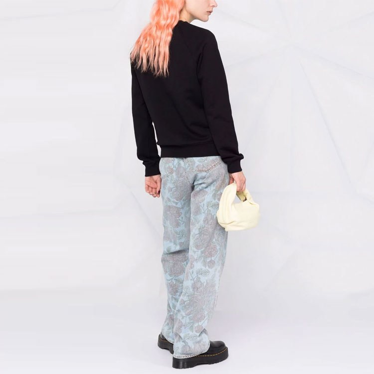 Shop (W) MSGM FW21 블랙 로고 프린트 크루넥 풀오버 스웨트셔츠. 2000MDM513200000-99