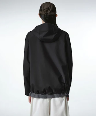 (W) Musinsa Standard Jaket Windbreaker Wanita Shelter City Leisure Hitam MWFJJ8B10-BK Lookbook (W) Musinsa Standard Jaket Windbreaker Wanita Shelter City Leisure Hitam MWFJJ8B10-BK