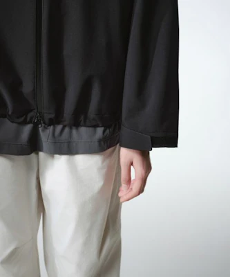 (W) Musinsa Standard Jaket Windbreaker Wanita Shelter City Leisure Hitam MWFJJ8B10-BK Cheap (W) Musinsa Standard Jaket Windbreaker Wanita Shelter City Leisure Hitam MWFJJ8B10-BK